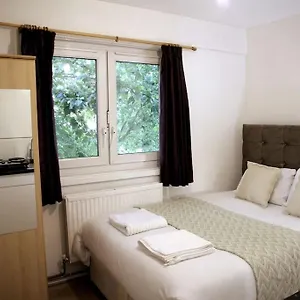 https://stunning-double-bed-room-in-zone-2.brighton-hotels-england.com